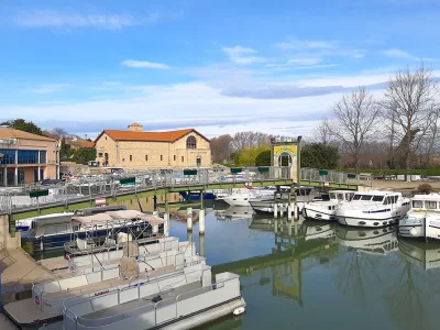 Colombiers - Port fluvial